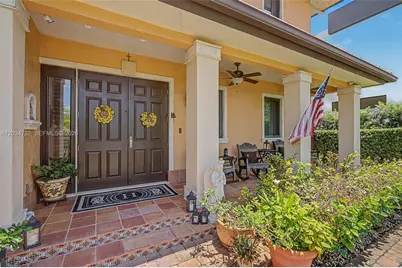 4251 SW 11th St, Miami, FL 33134 - Photo 8