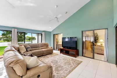 2073 Montpeliar, Weston, FL 33326 - Photo 38