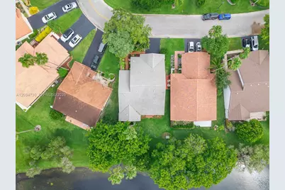 2073 Montpeliar, Weston, FL 33326 - Photo 62