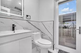 380 W 30th St, Hialeah, FL 33012 - Photo 34