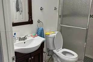 8660 SW 212th St, Cutler Bay, FL 33189 - Photo 18
