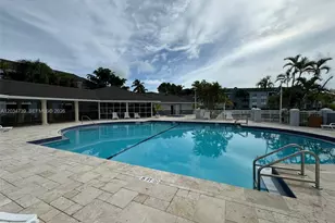 8660 SW 212th St, Cutler Bay, FL 33189 - Photo 4