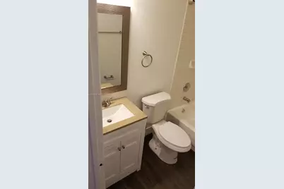 7730 W 34th Ln #14-202, Hialeah, FL 33018 - Photo 8