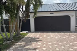 17811 SW 152nd Pl, Miami, FL 33187 - Photo 1