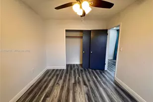 1158 NW 34th Ave, Miami, FL 33125 - Photo 10