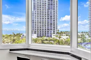 300 South Pointe Dr, Miami Beach, FL 33139 - Photo 14