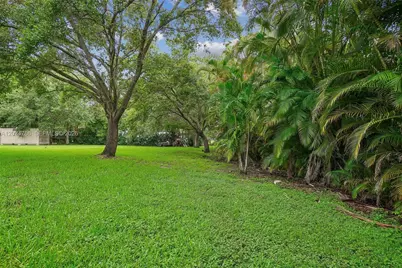 14591 SW 23rd St, Davie, FL 33325 - Photo 8