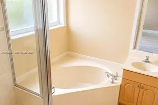 5420 SW 134th Ave, Miramar, FL 33027 - Photo 6