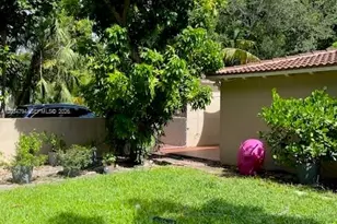 4427 SW 16th St, Miami, FL 33134 - Photo 16