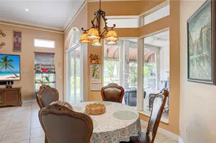9810 NW 137th St, Hialeah Gardens, FL 33018 - Photo 38