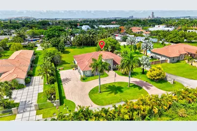 9810 NW 137th St, Hialeah Gardens, FL 33018 - Photo 112