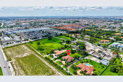 9810 NW 137th St, Hialeah Gardens, FL 33018 - Photo 86