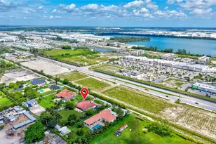 9810 NW 137th St, Hialeah Gardens, FL 33018 - Photo 96