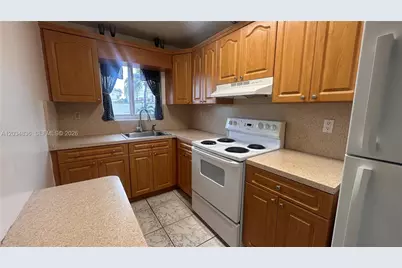 7646 Abbott Ave #3, Miami Beach, FL 33141 - Photo 1