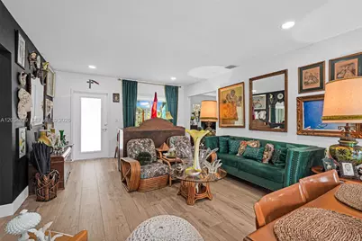 240 Nahkoda Dr, Miami Springs, FL 33166 - Photo 14