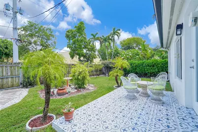 240 Nahkoda Dr, Miami Springs, FL 33166 - Photo 40