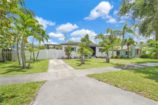240 Nahkoda Dr, Miami Springs, FL 33166 - Photo 2