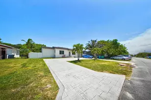420 NW 145th St, Miami, FL 33168 - Photo 2