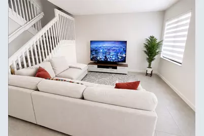 20866 NE 7th Pl, Miami, FL 33179 - Photo 2