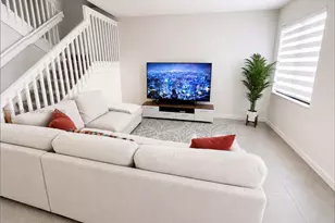 20866 NE 7th Pl, Miami, FL 33179 - Photo 2