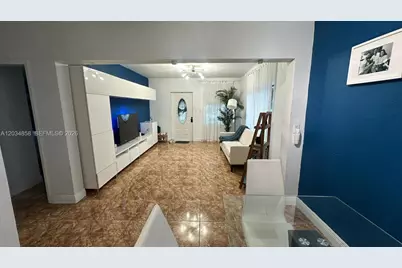2343 NW 102nd St, Miami, FL 33147 - Photo 10