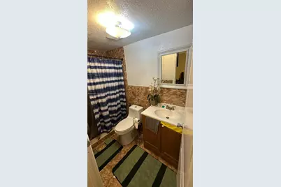 2343 NW 102nd St, Miami, FL 33147 - Photo 18
