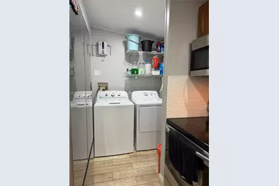 19800 SW 180th Ave, Miami, FL 33187 - Photo 6