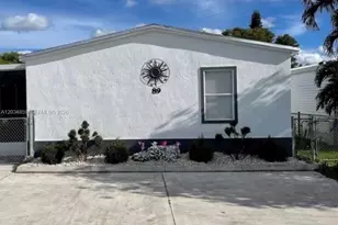 19800 SW 180th Ave, Miami, FL 33187 - Photo 1