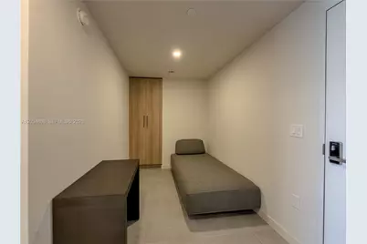 121 NE 5th St #2211, Miami, FL 33132 - Photo 16