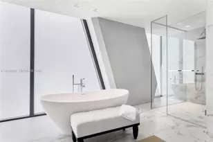 1000 Biscayne Blvd, Miami, FL 33132 - Photo 8