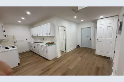 1236 NW 4th Ave #6, Fort Lauderdale, FL 33311 - Photo 1