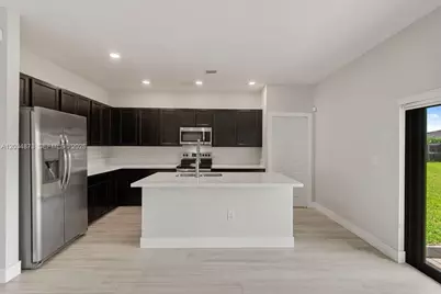21483 SW 132nd Pl, Miami, FL 33177 - Photo 6