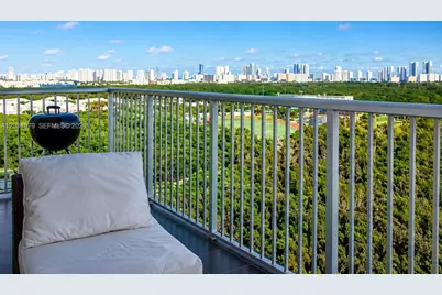14951 Royal Oaks Ln #1601, North Miami, FL 33181 - Photo 16
