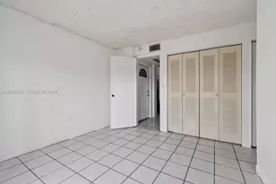 20054 SW 123rd Dr, Miami, FL 33177 - Photo 6