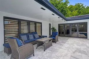 14021 Cypress Ct, Miami Lakes, FL 33014 - Photo 40