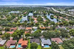 14021 Cypress Ct, Miami Lakes, FL 33014 - Photo 58