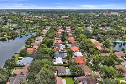14021 Cypress Ct, Miami Lakes, FL 33014 - Photo 60