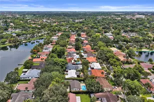 14021 Cypress Ct, Miami Lakes, FL 33014 - Photo 60