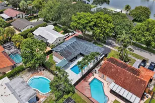 14021 Cypress Ct, Miami Lakes, FL 33014 - Photo 54