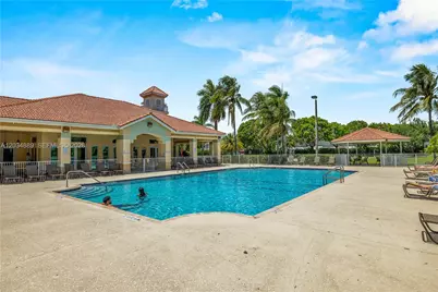 1125 SW 44th Ave, Deerfield Beach, FL 33442 - Photo 38