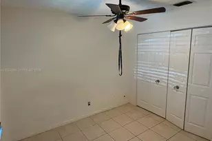 3819 SW 69th Ave, Miramar, FL 33023 - Photo 4