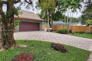 5860 SW 8th St, Plantation, FL 33317 - Photo 6