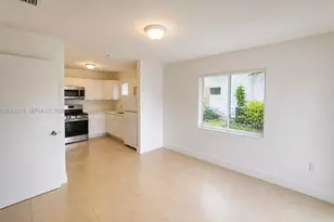 10595 SW 171st St, Miami, FL 33157 - Photo 4