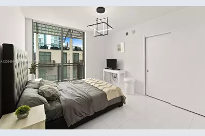 6000 Collins Ave #517, Miami Beach, FL 33140 - Photo 16