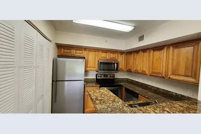 12154 Saint Andrews Pl #110, Miramar, FL 33025 - Photo 4