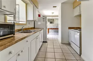 6211 NW 19th St, Sunrise, FL 33313 - Photo 10
