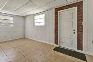 6211 NW 19th St, Sunrise, FL 33313 - Photo 12