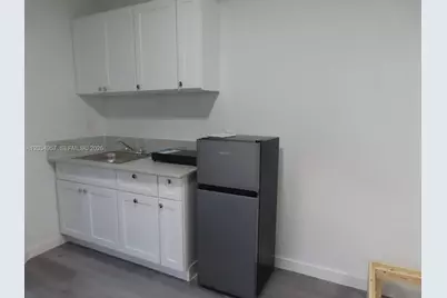 8571 NW 11th St #REAR, Pembroke Pines, FL 33024 - Photo 10