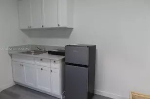 8571 NW 11th St, Pembroke Pines, FL 33024 - Photo 10