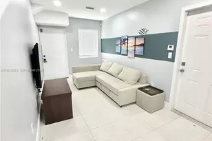 932 NW 2nd St, Fort Lauderdale, FL 33311 - Photo 2
